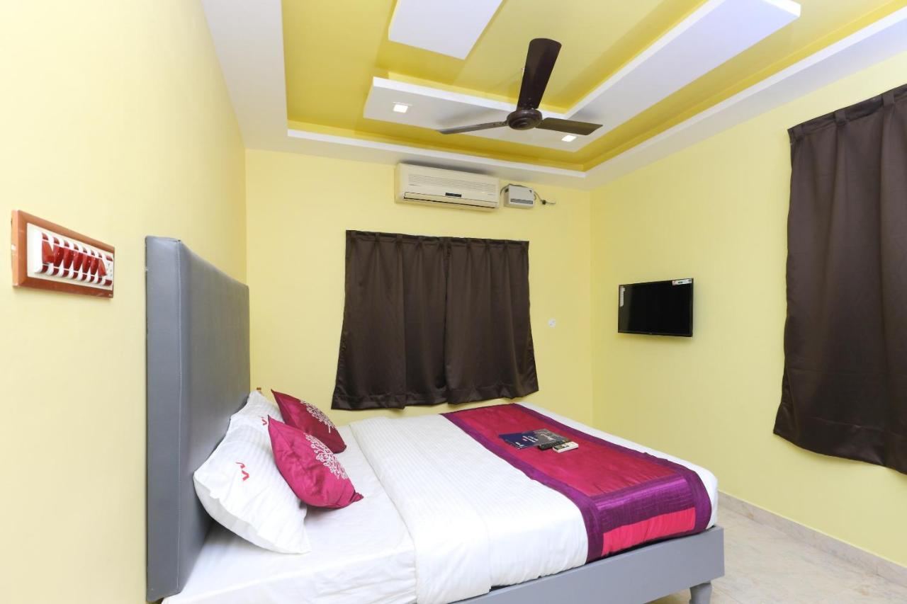 Oyo 11736 Venkateswara Vilasam Пондичери Екстериор снимка